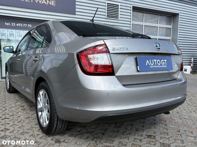 Skoda RAPID 1.0 TSI Style DSG - 28