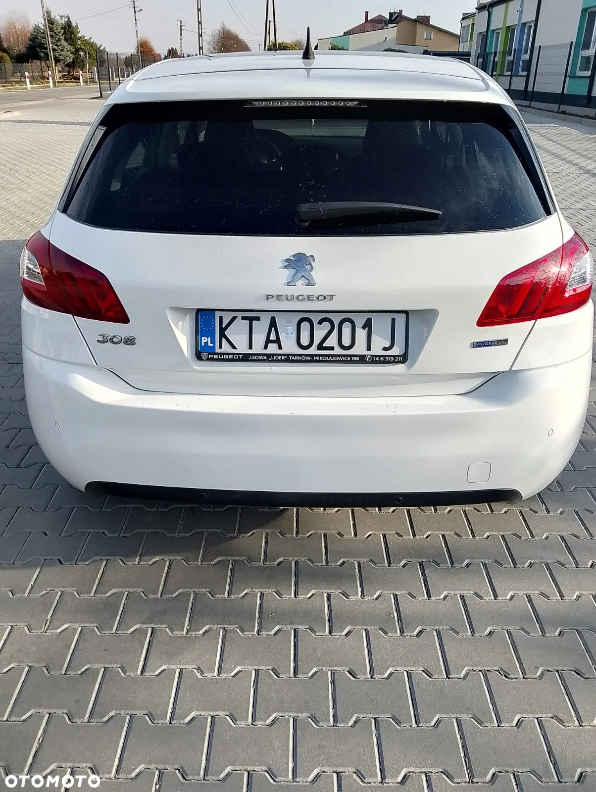 Peugeot 308 1.2 PureTech Active S&S EAT6 - 4