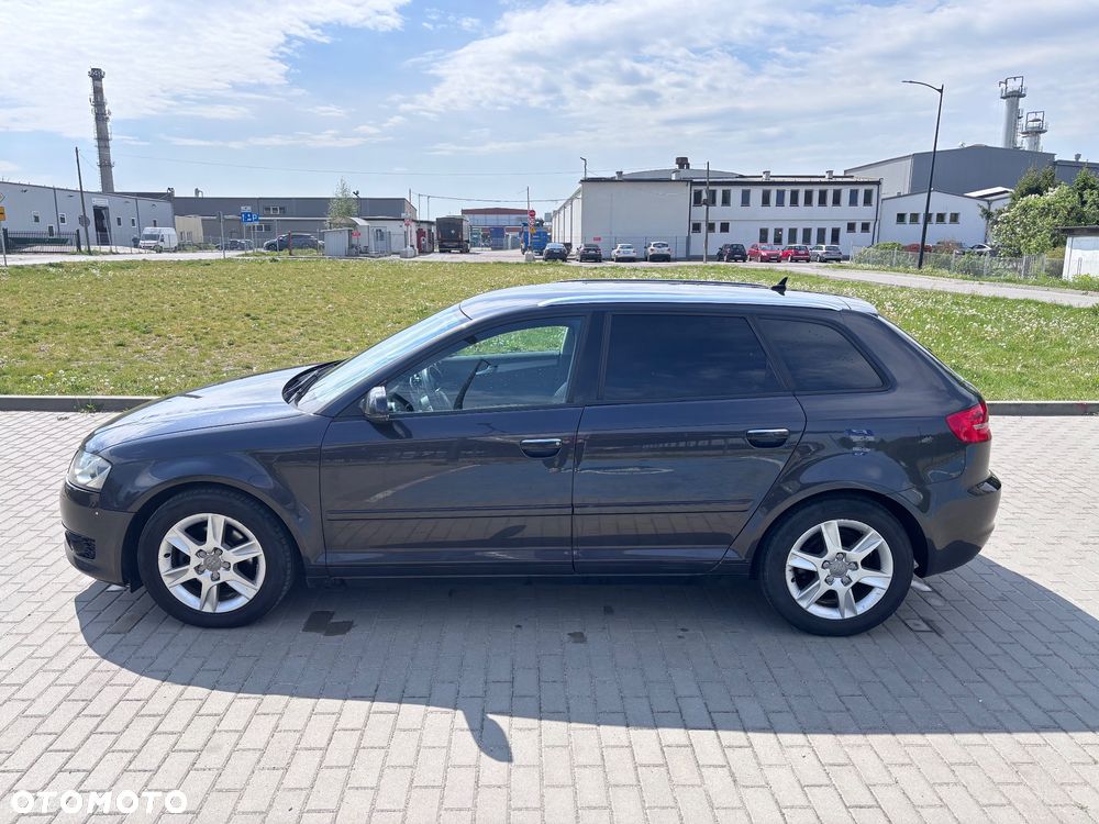 Audi A3 Sportback - 3