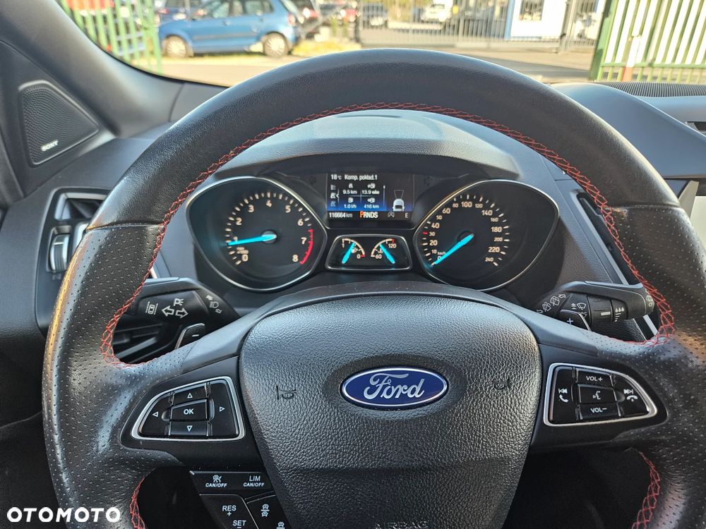 Ford Kuga 1.5 EcoBoost 2x4 ST-Line - 18