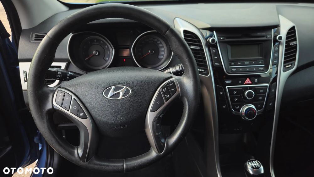Hyundai i30 1.6 Comfort - 7