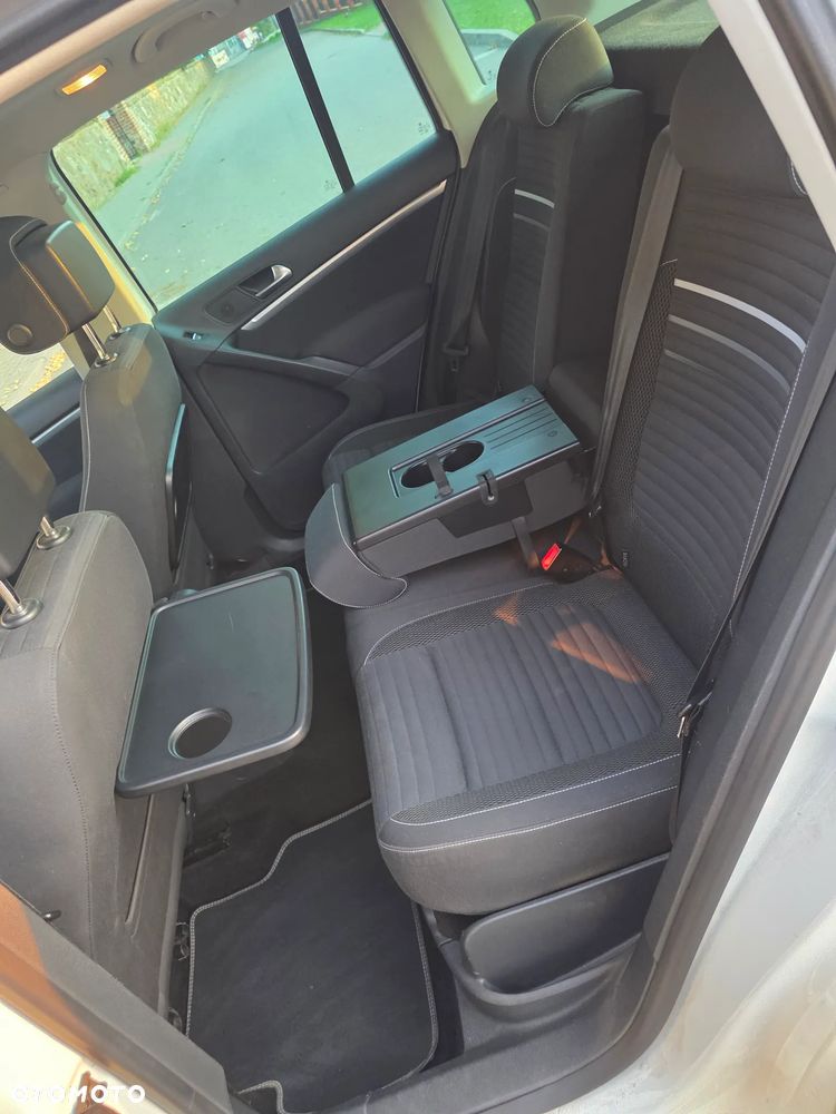 Volkswagen Tiguan - 16