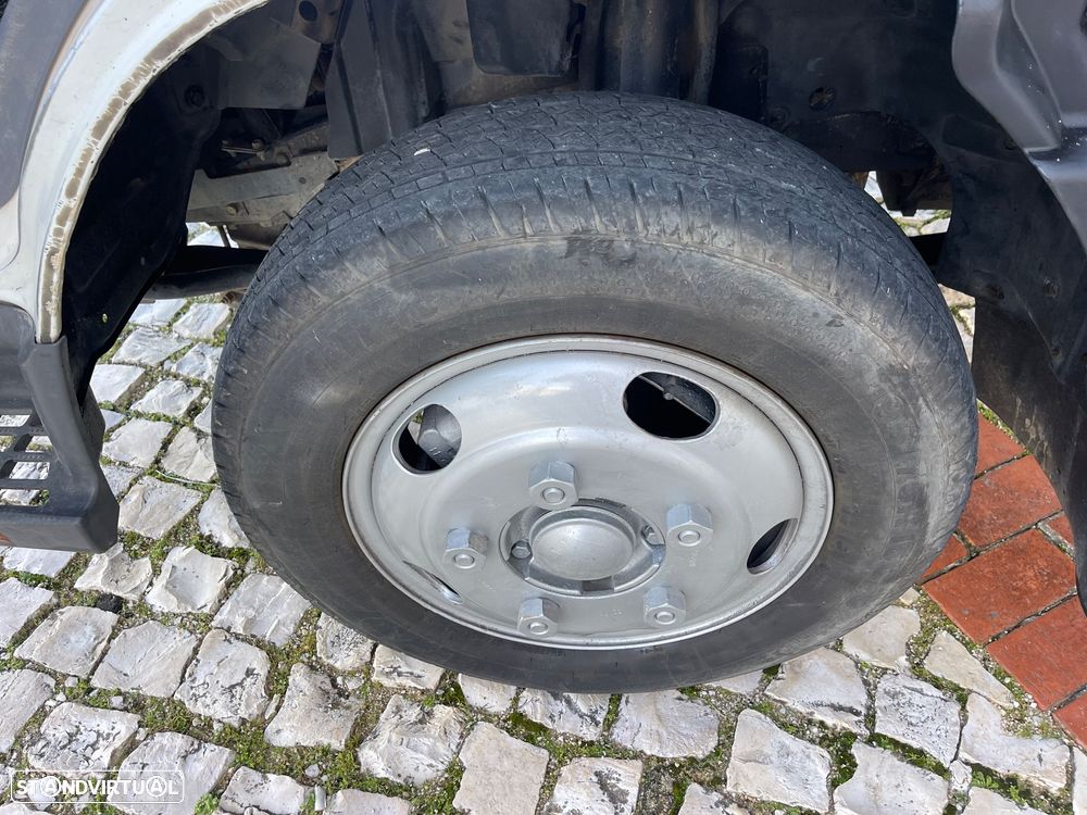 Mitsubishi FUSO CANTER - 13