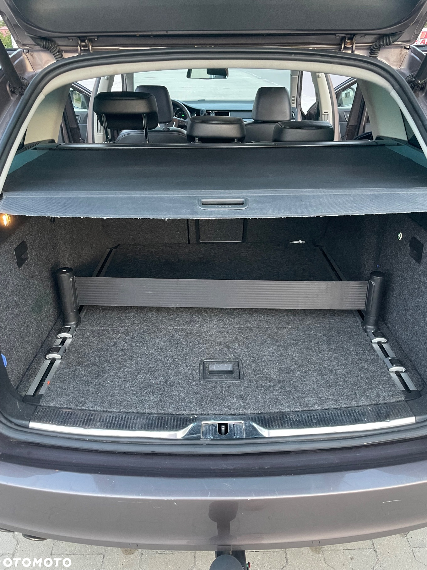 Skoda Superb 2.0 TDI Elegance DSG - 32