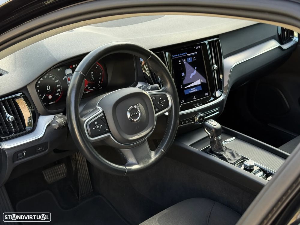 Volvo V60 2.0 D3 Momentum Plus Geartronic - 13