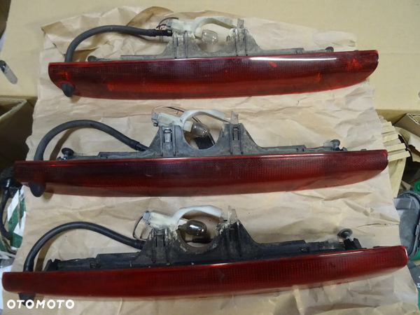 RENAULT ESPACE 4 IV SWIATLO STOP LAMPA CZESCI ROZNE