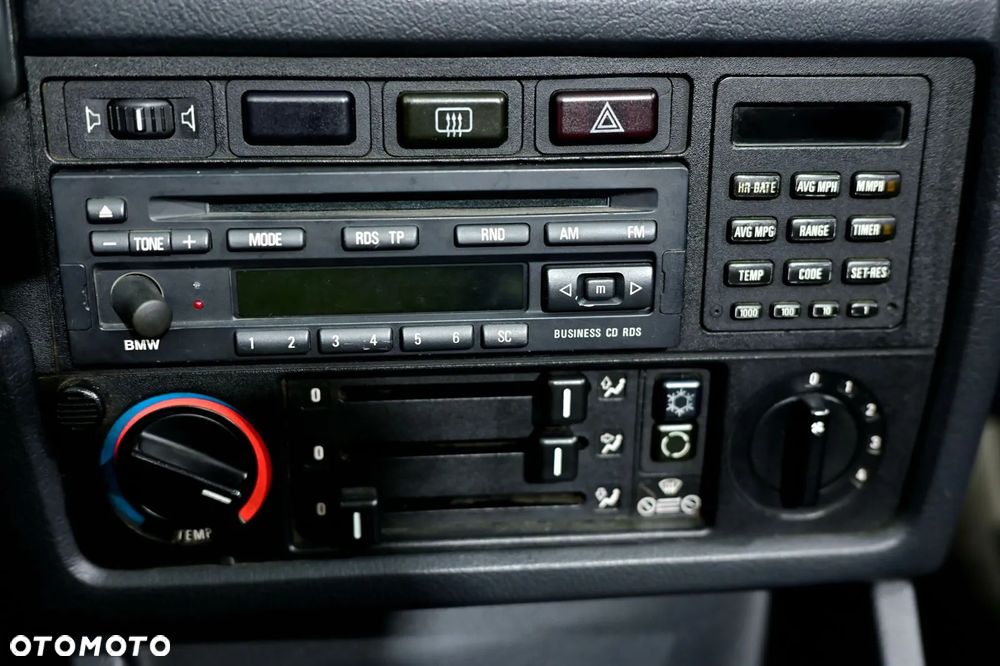BMW Seria 3 325i - 32