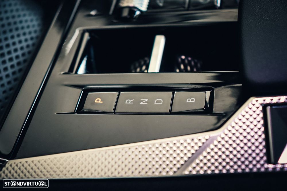 DS DS4 E-Tense Performance Line EAT8 - 17