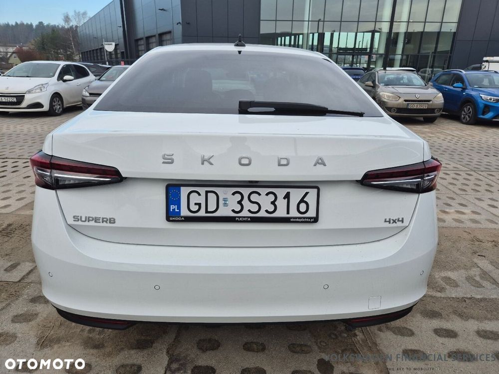 Skoda Superb 2.0 TDI SCR 4x4 Selection DSG - 6