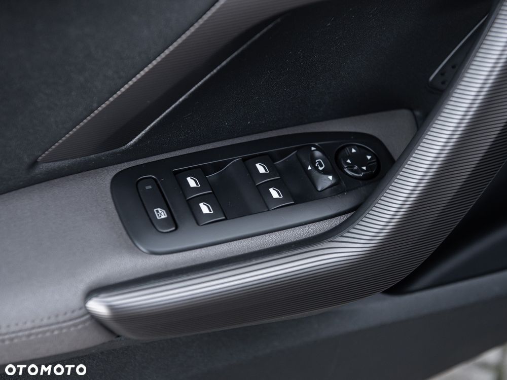 Peugeot 2008 - 17