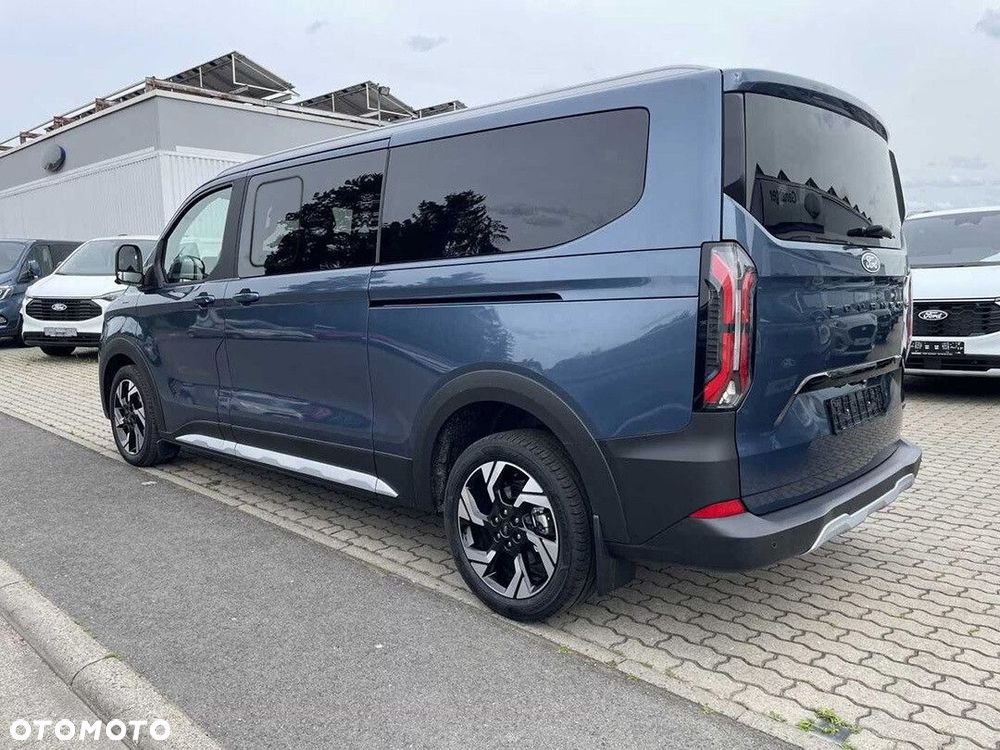 Ford Tourneo Custom - 7