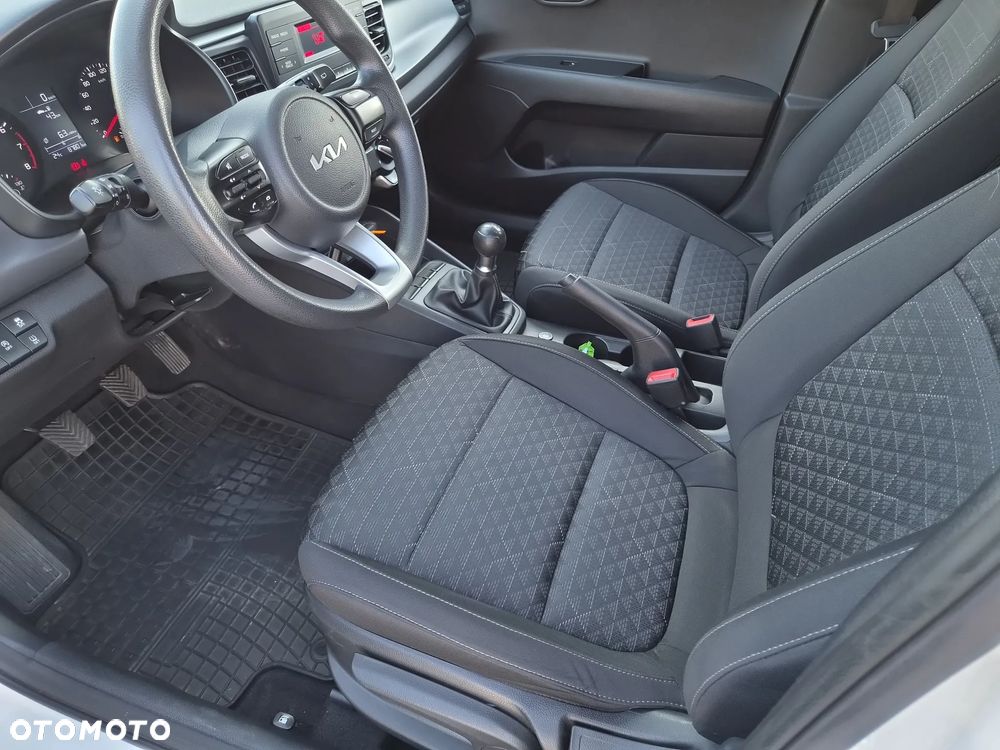 Kia Rio 1.2 M - 9