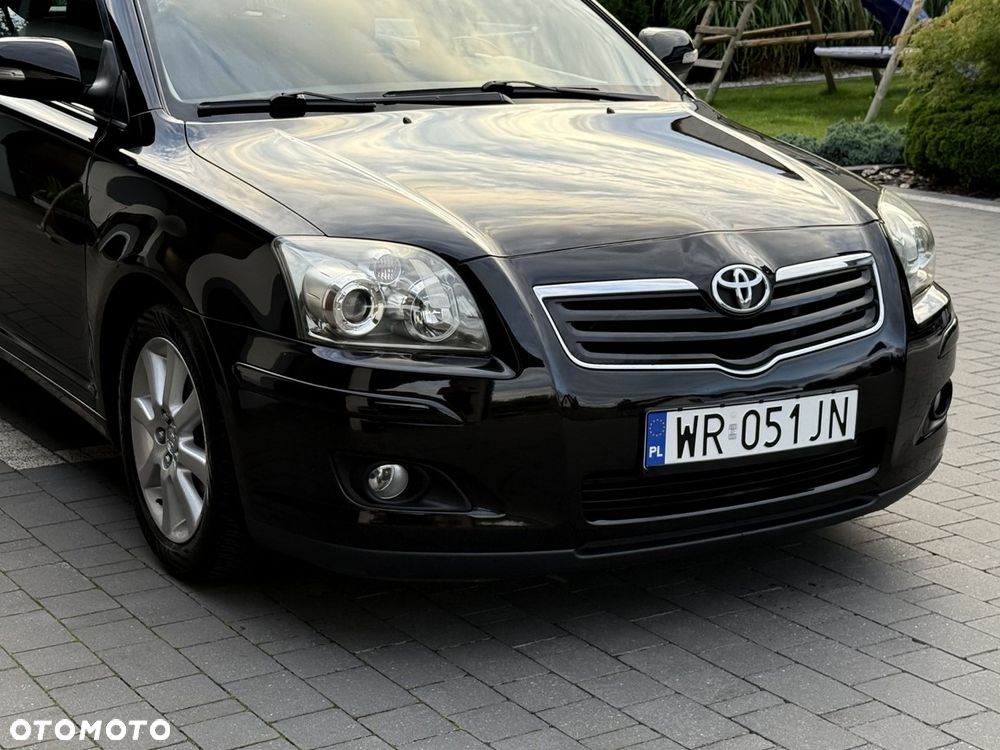 Toyota Avensis 1.8 VVT-i Combi - 30