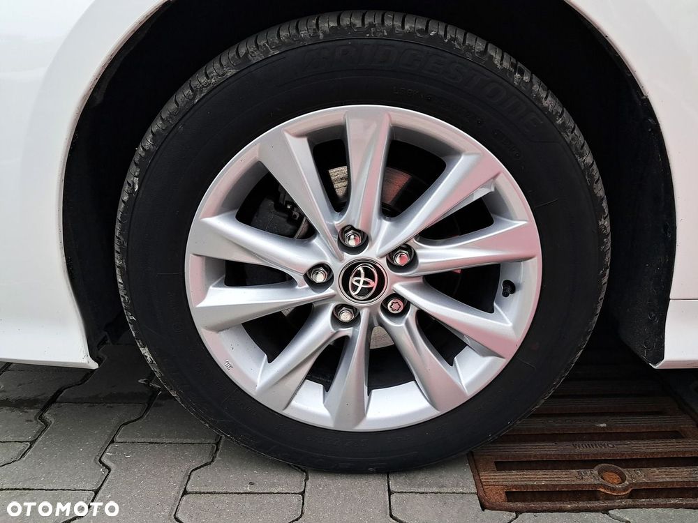 Toyota Corolla 1.8 Hybrid Comfort - 24