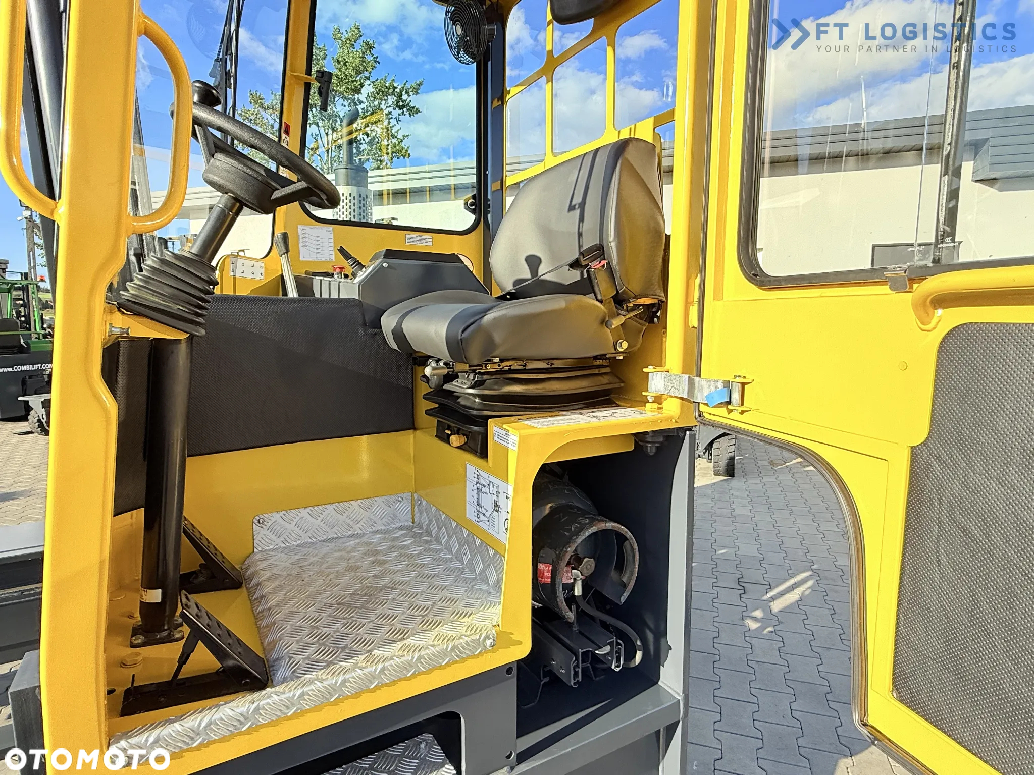 Combilift WÓZEK CZTEROKIERUNKOWY - WIELOKIERUNKOWY C5000XL / GAS / DUPLEX 6000MM /JEDYNE 3479 MOTOGODZIN /  PRZESUW WIDEŁ / PEŁNA KABINA / STAN IDEALNY / Szeroka oferta wózków czterokierunkowych i bocznych, dopasowanych do różnorodnych potrzeb i zastosowań - 12