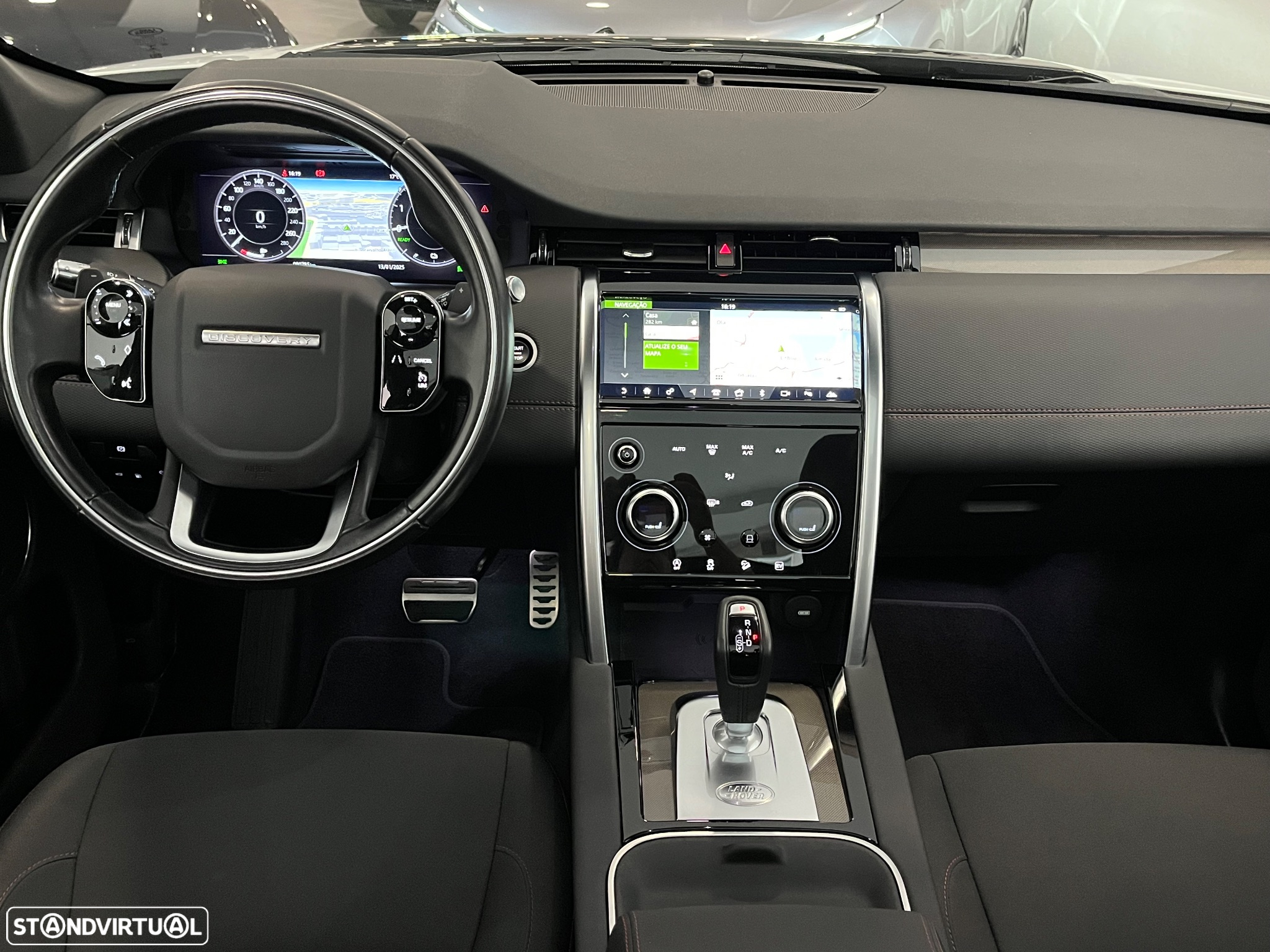 Land Rover Discovery Sport 1.5 I3 P300e AWD R-Dynamic - 8