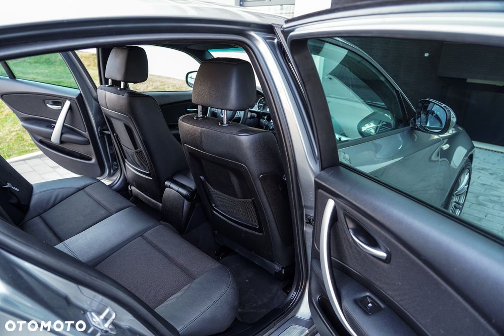 BMW Seria 1 120d - 33