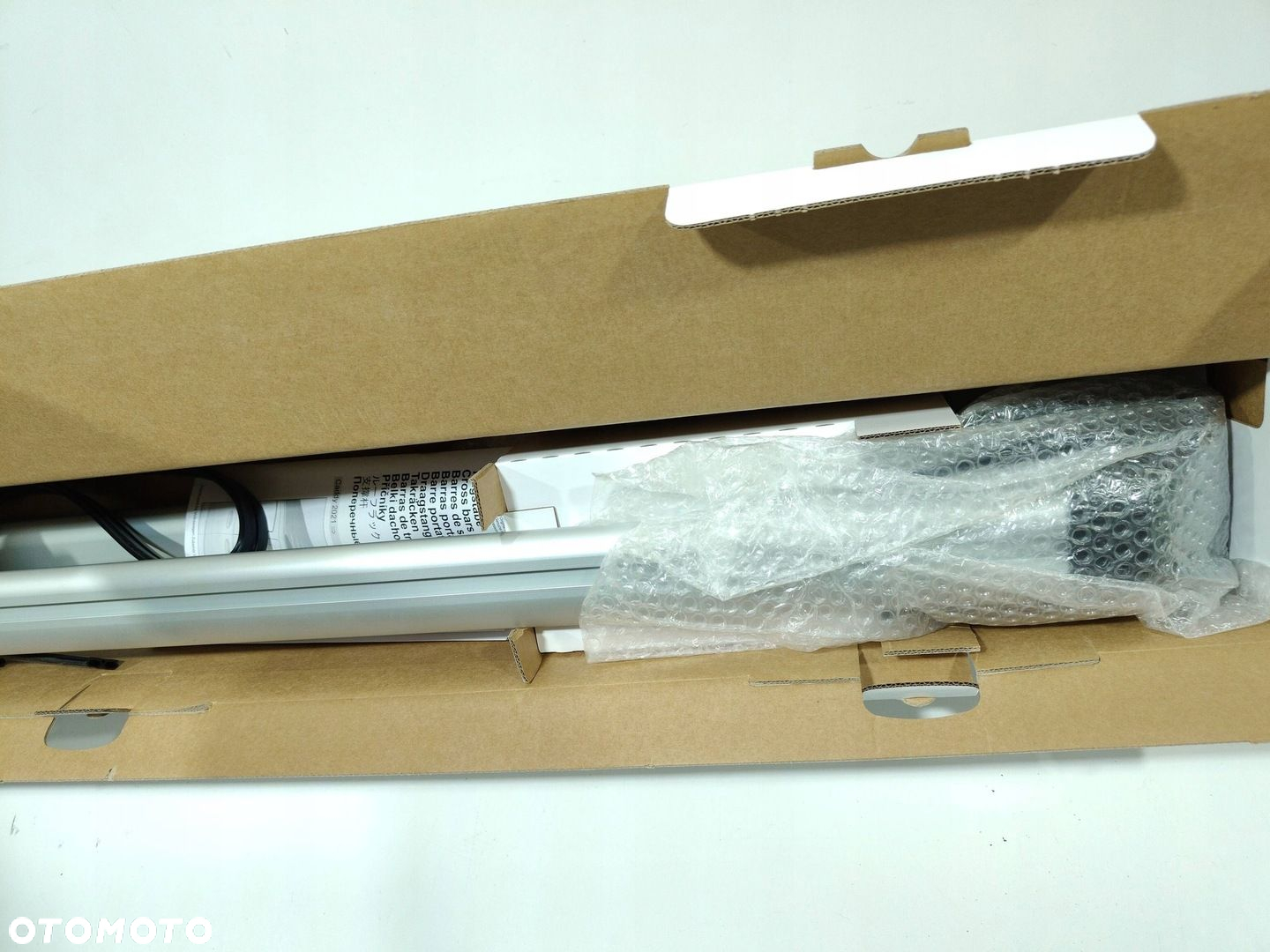 Caddy 2k7 V 21- bagażnik dachowy relingi oryginał VW - 4