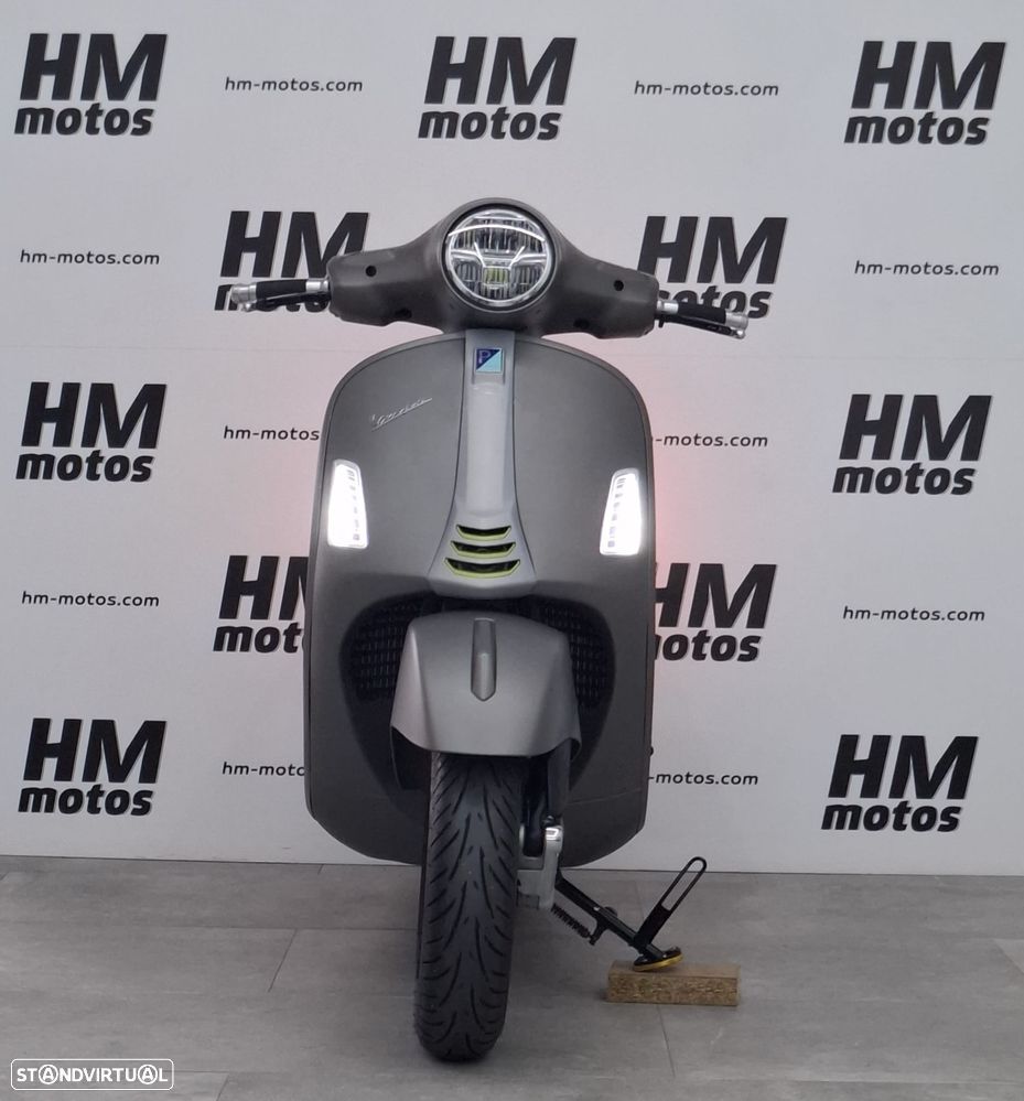 Vespa GTS Super 300 - 4