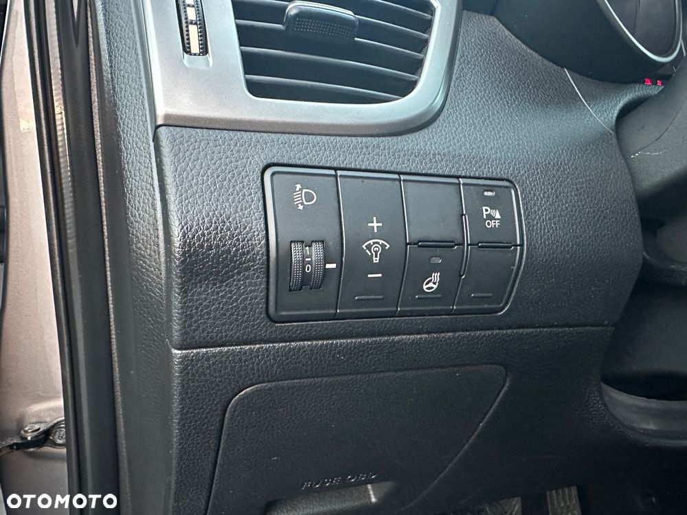 Hyundai i30 1.6 GDI Premium - 25