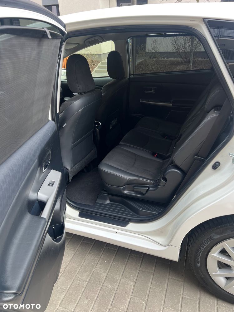 Toyota Prius+ (Hybrid) Comfort - 14