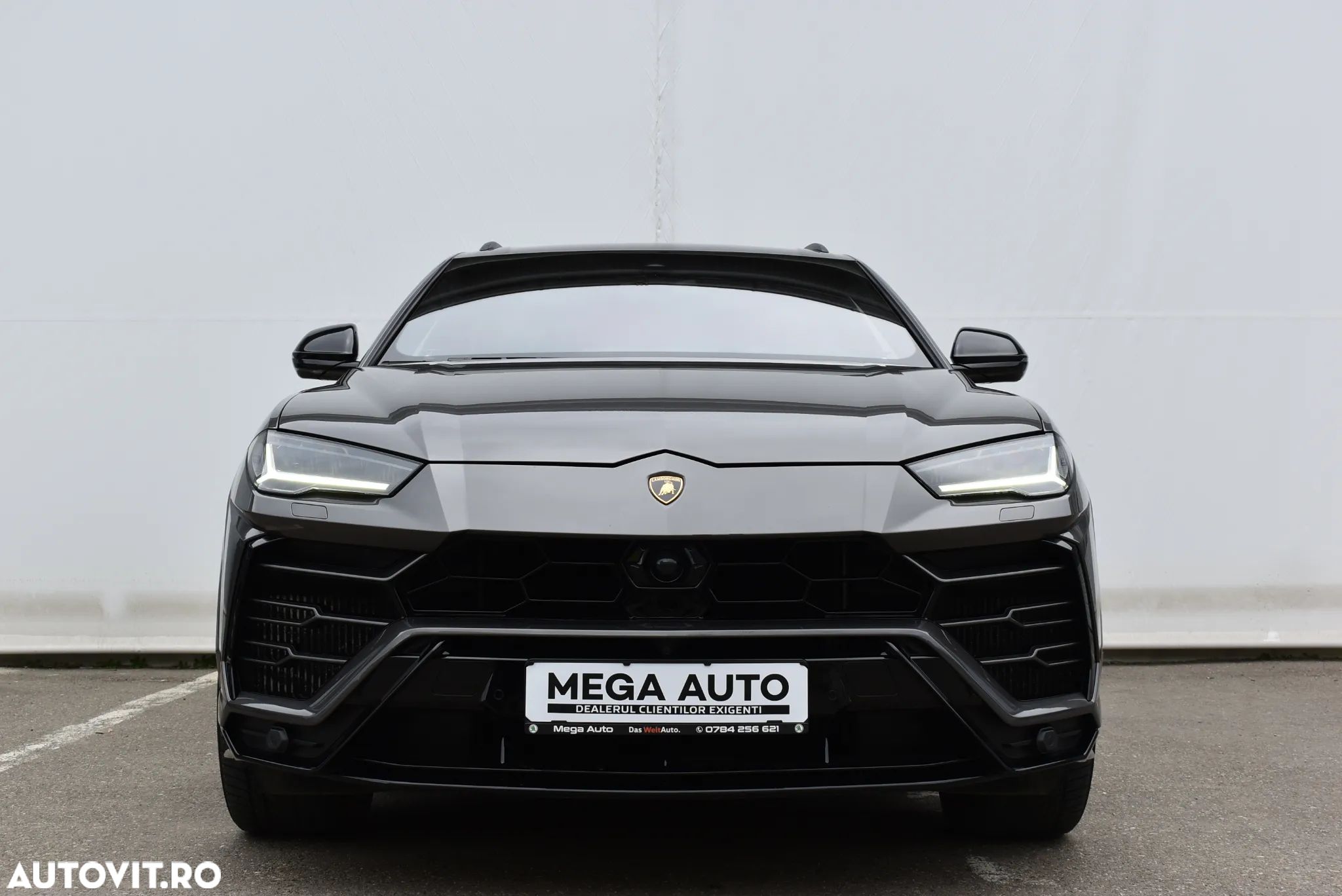 Lamborghini URUS - 1