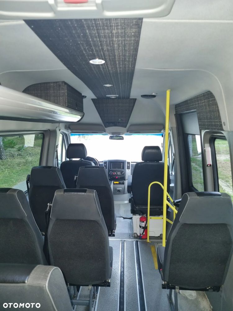 Mercedes-Benz Sprinter - 23