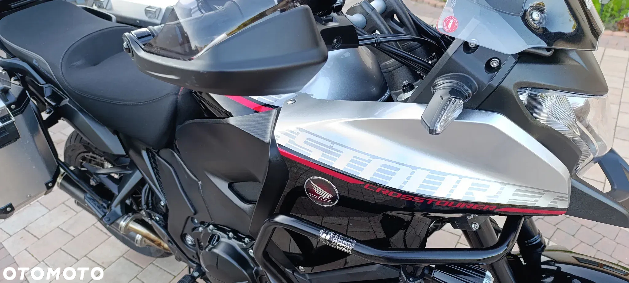 Honda VFR - 19