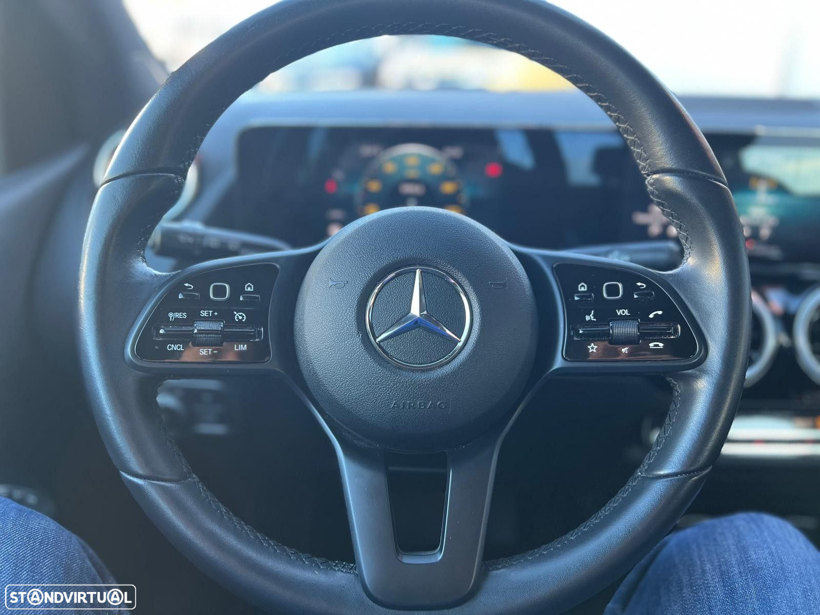 Mercedes-Benz B 180 d 8G-DCT Style - 17