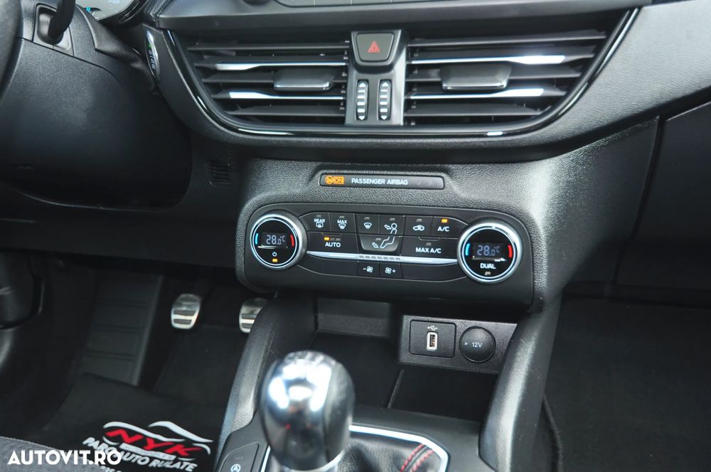 Ford Focus 1.5 EcoBoost Start-Stopp-System ST-LINE - 23