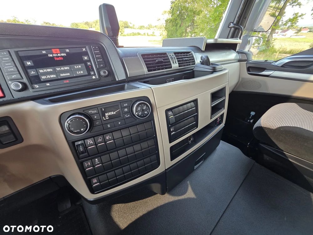 MAN TGM 15.290 / BURTO-FIRANKA / CAŁY NA PODUSZKACH /KLIMA POSTOJOWA / 2018R /  NISKI PRZEBIEG / 18 PALET / E6 / JAK NOWY / WINDA / - 24