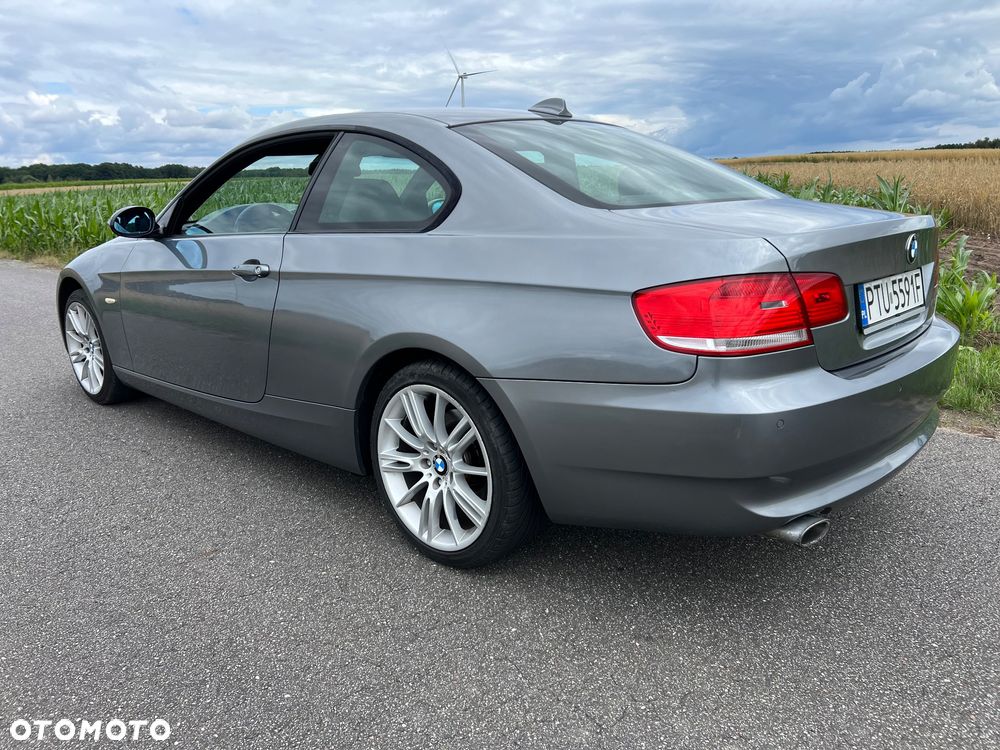 BMW Seria 3 320d - 3