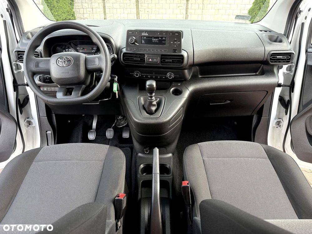Toyota Proace City Verso 1.2 D-4T Combi - 9