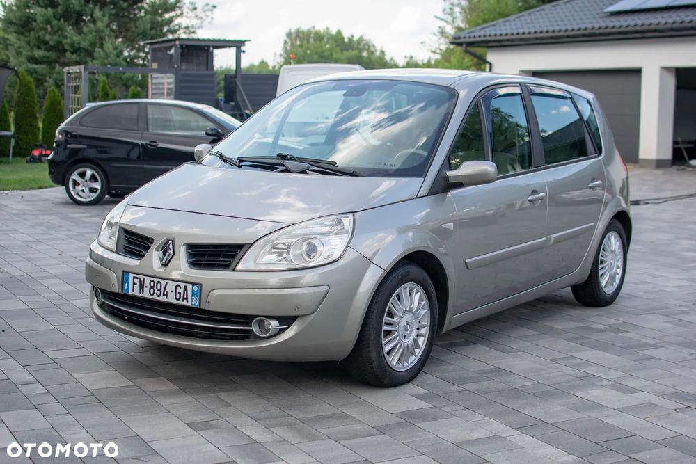 Renault Scenic - 32
