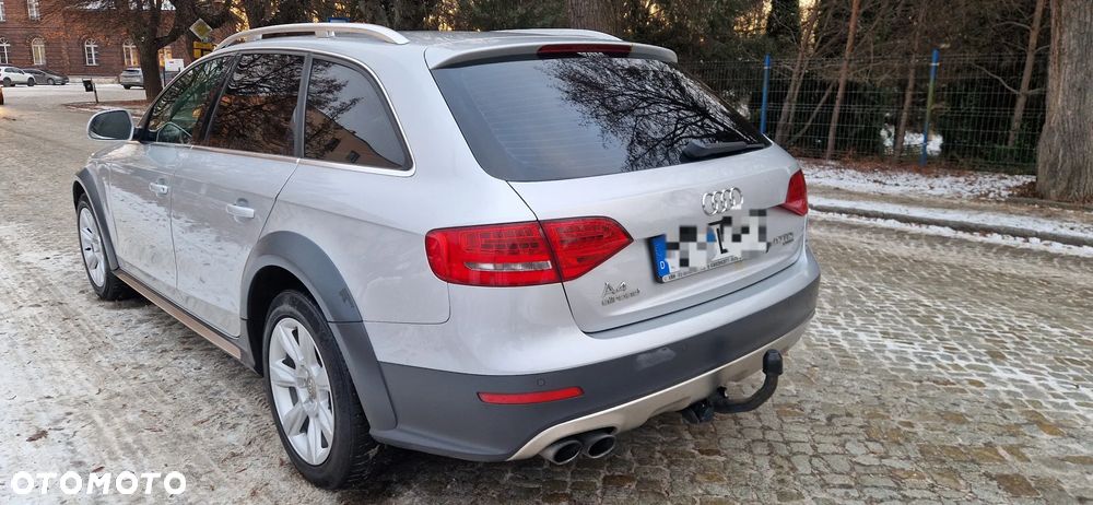 Audi A4 Allroad - 12