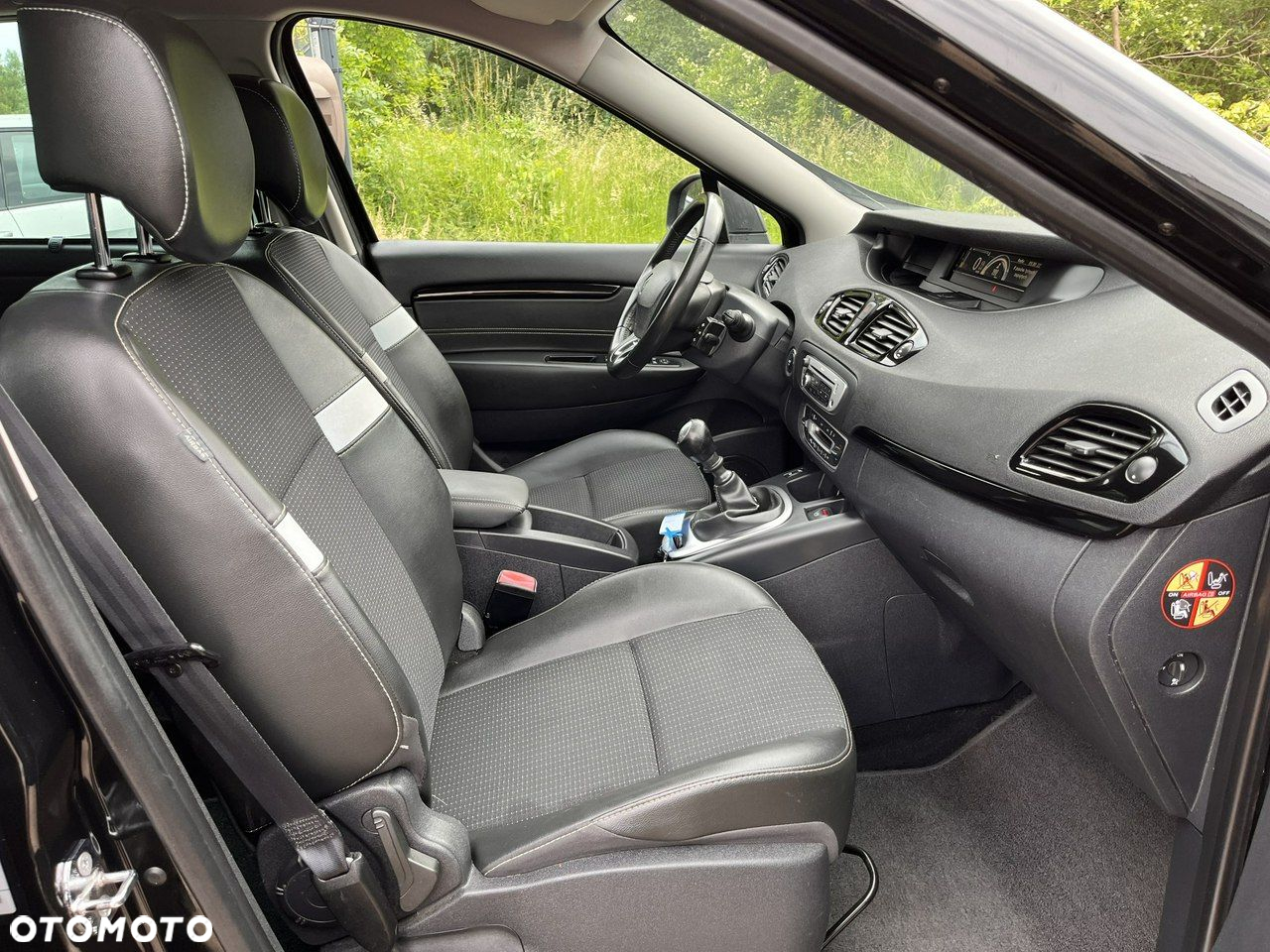 Renault Grand Scenic - 18