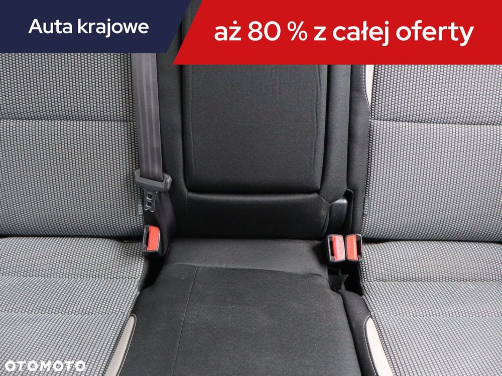 Kia Ceed - 12