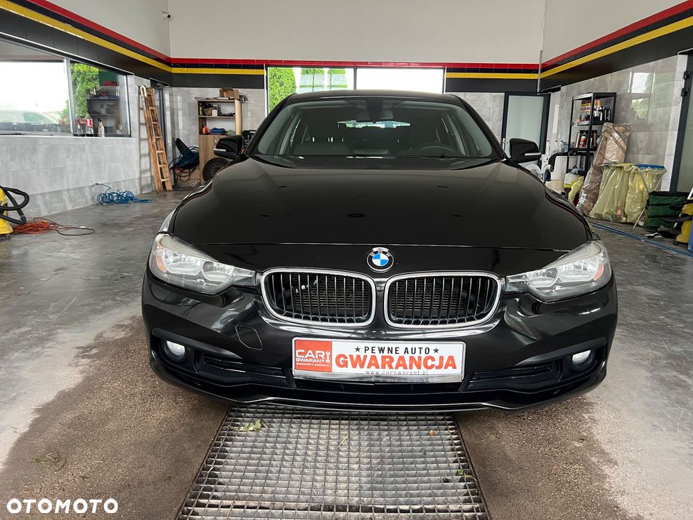 BMW Seria 3 318d xDrive - 3