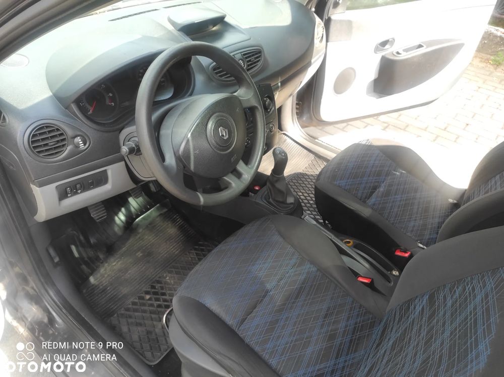Renault Clio 1.4 Fairway - 11