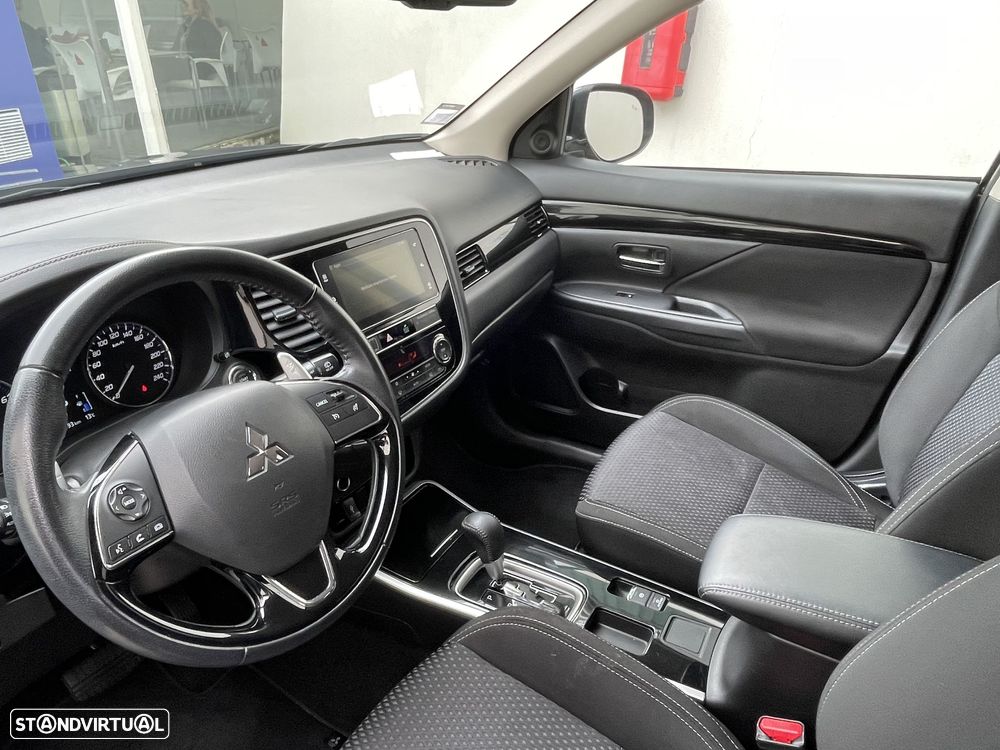 Mitsubishi Outlander 2.0 2WD CVT Active+ - 10