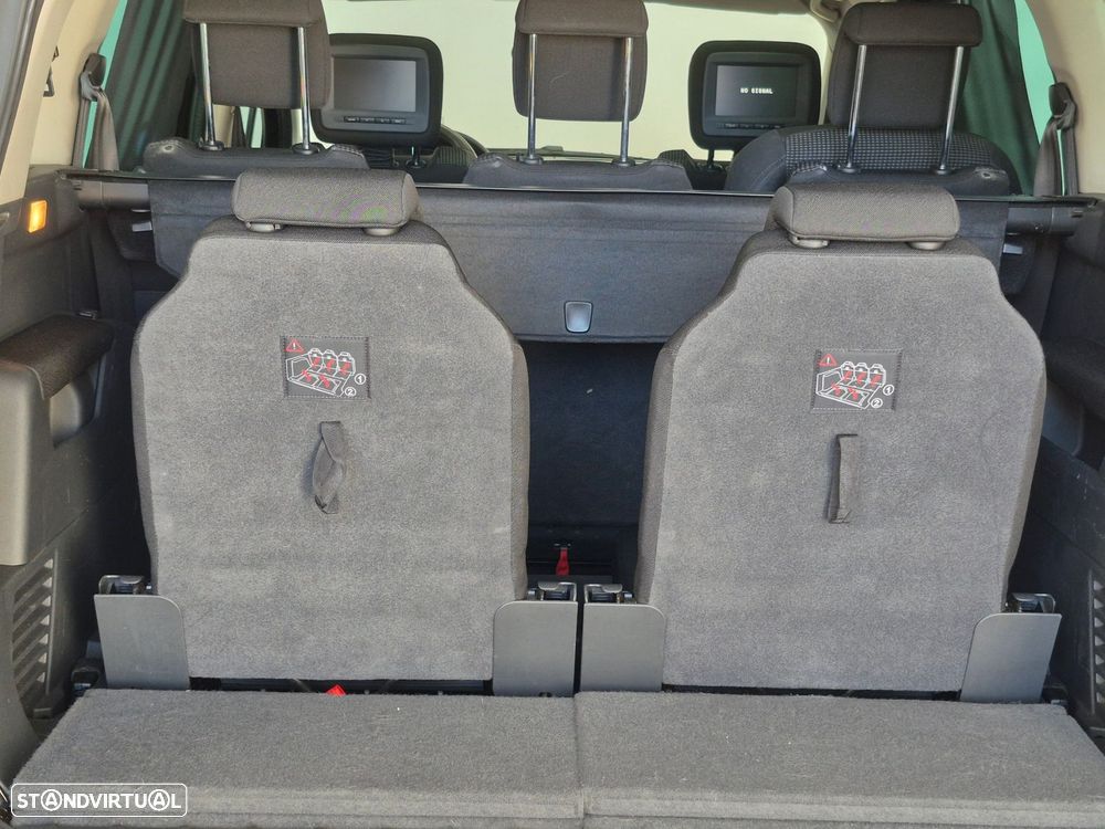 Peugeot 5008 1.6 HDi Executive JLL17 - 29