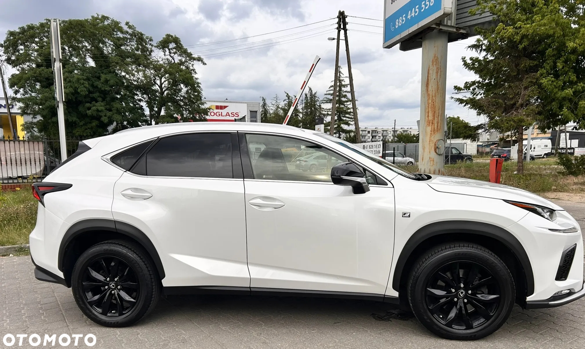 Lexus NX 300 F Sport AWD - 4