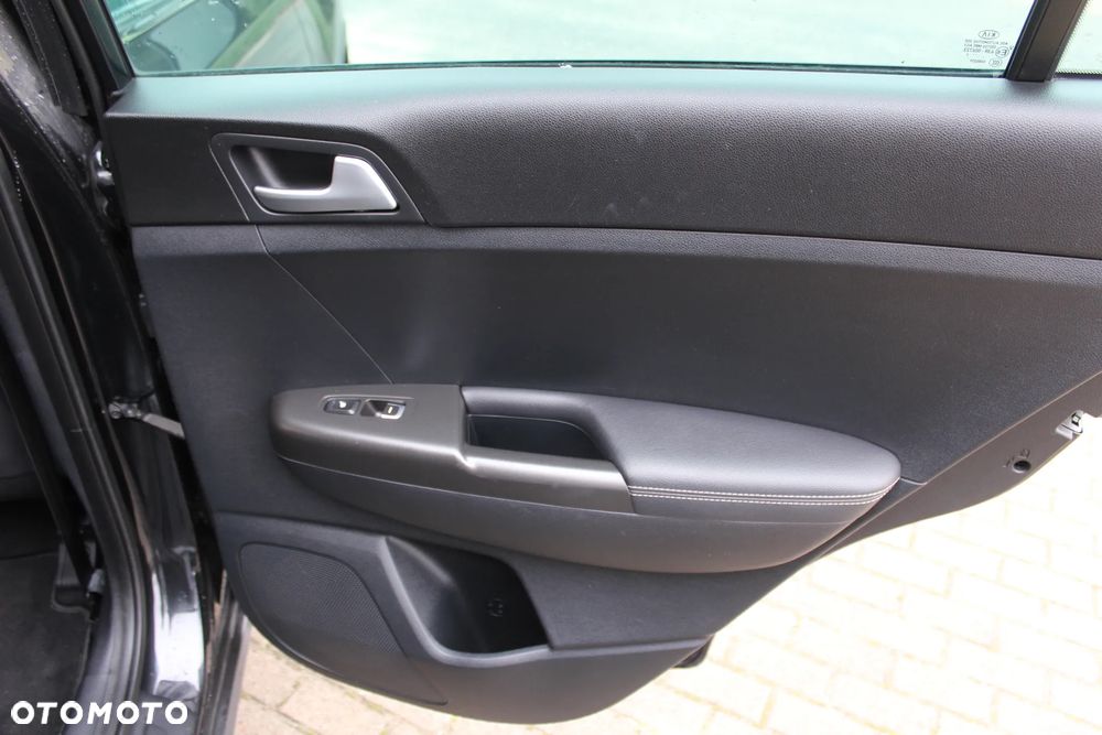 Kia Sportage 1.6 GDI L Business Line Plus 2WD - 20
