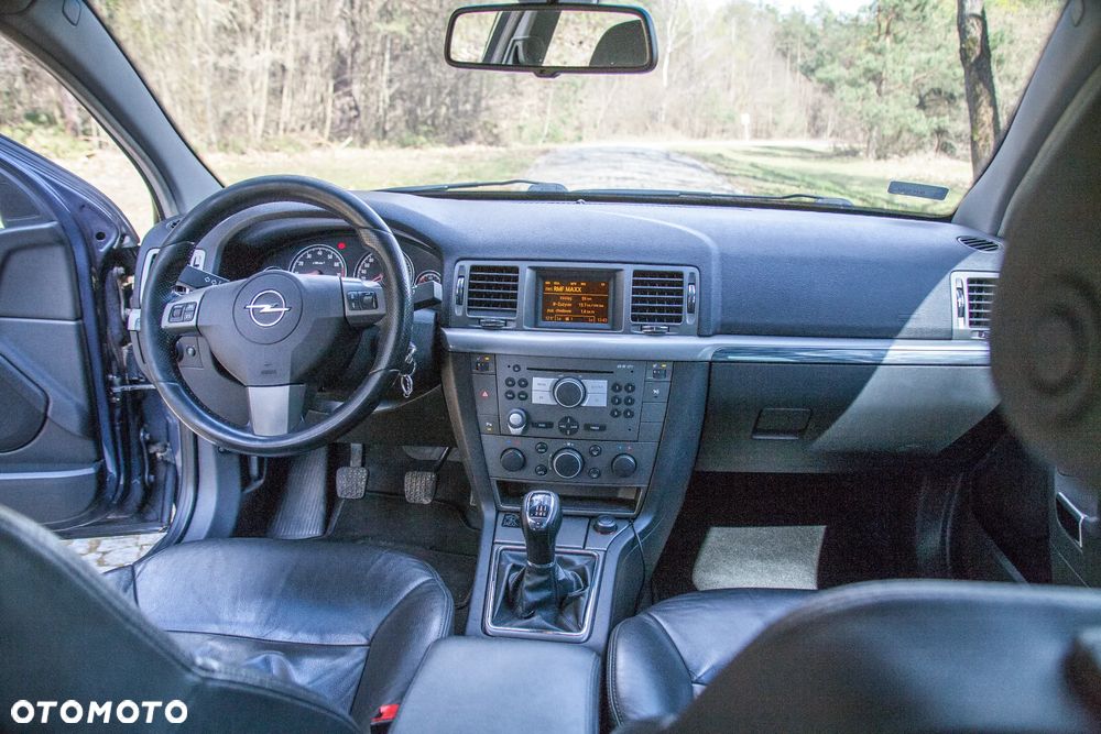 Opel Signum 2.0 T Sport - 23