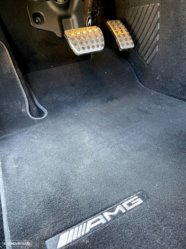 Mercedes-Benz A 250 Limousine e 8G-DCT AMG Line - 11