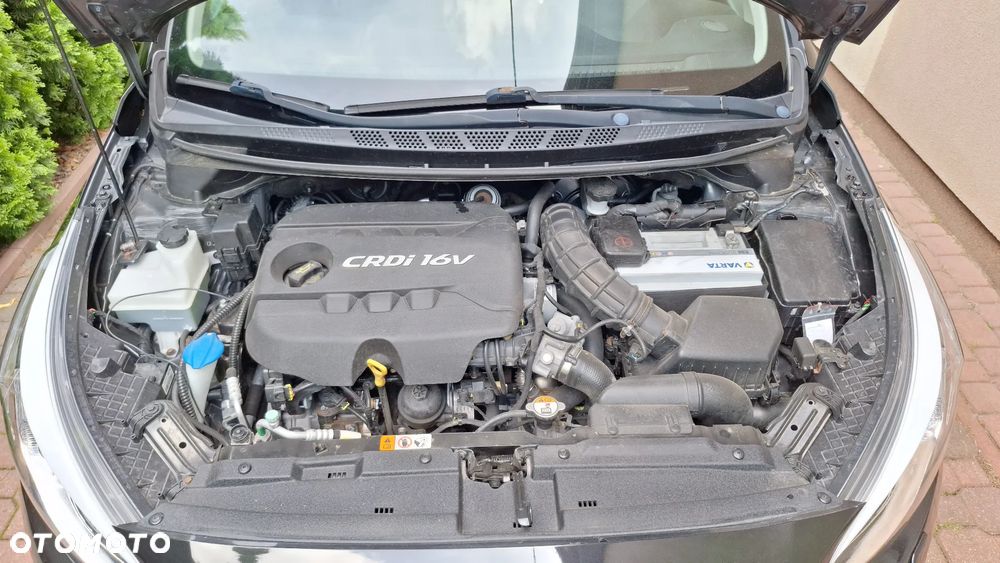 Kia Ceed - 12