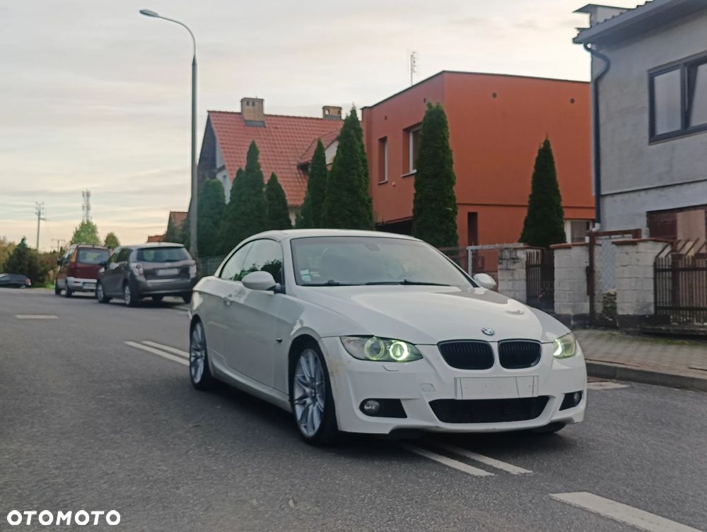 BMW Seria 3 330d DPF Cabrio - 27