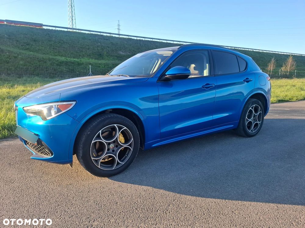 Alfa Romeo Stelvio 2.0 Turbo 16V AT8-Q4 Executive - 1