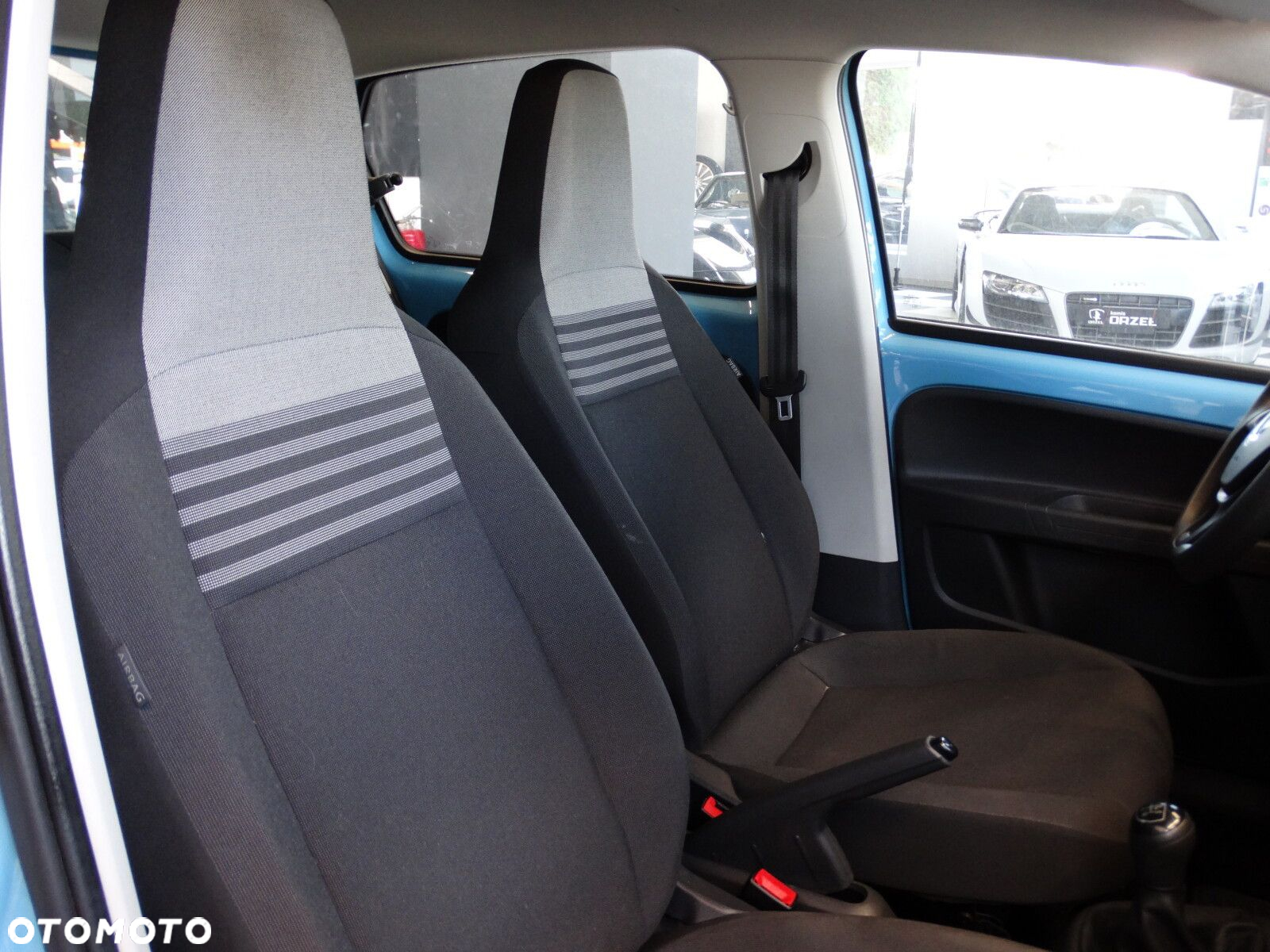 Volkswagen up! - 22