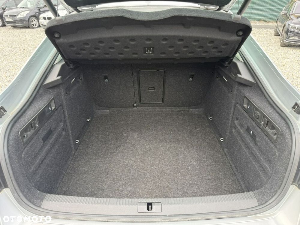 Skoda Superb 2.0 TDI SCR Ambition - 12